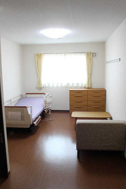 住宅型有料老人ホーム さわやかの家 稲西 居室①