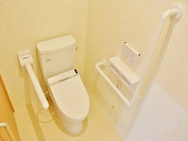 さくらコンフォートくれ 居室トイレ